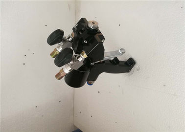 Porcellana Manutenzione facile di trattamento facile della pistola a spruzzo di Polyurea dell&#039;aria con una valvola di modo fabbrica